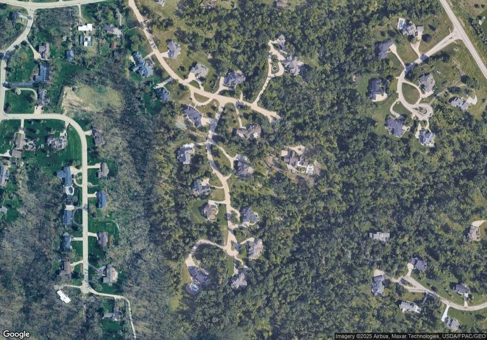 2507 Wagon Trail Rd, Cedar Rapids, IA 52403 - photo 1