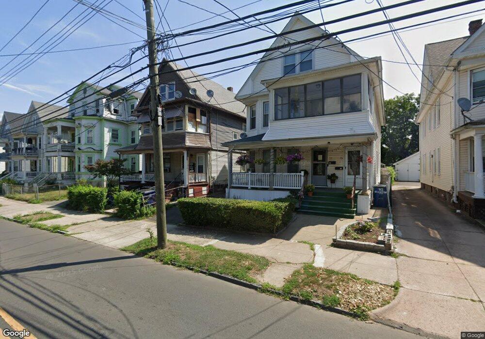 75 Clinton Ave, New Haven, CT 06513 - photo 1