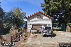 119 NE Riverview Dr, Cascade Locks, OR 97014