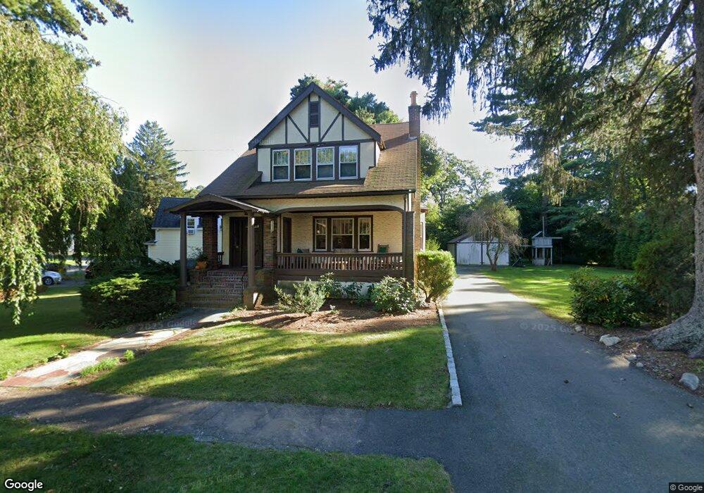 44 Hemlock St, Needham, MA 02492 - photo 1