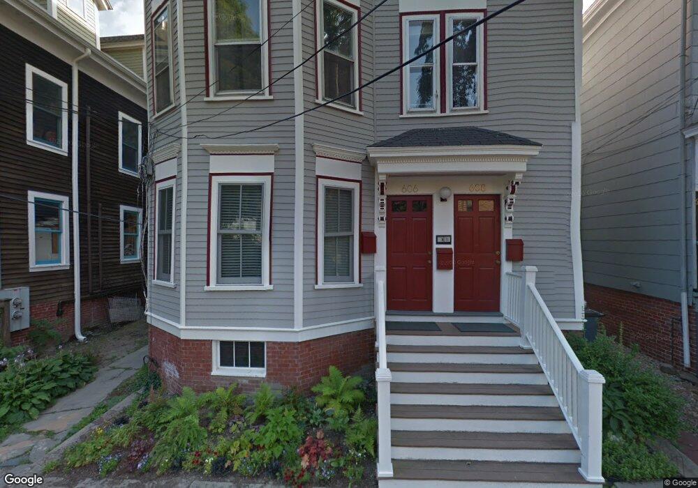 602 Franklin St unit 4, Cambridge, MA 02139 - photo 1