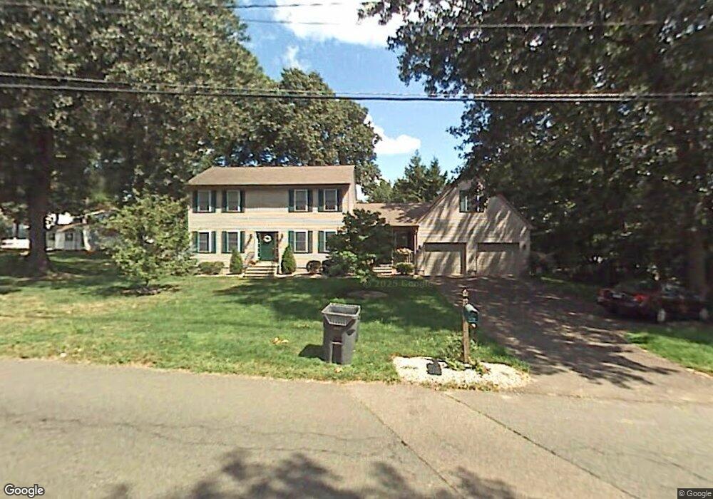 3 Wallop School Rd, Enfield, CT 06082 - photo 1