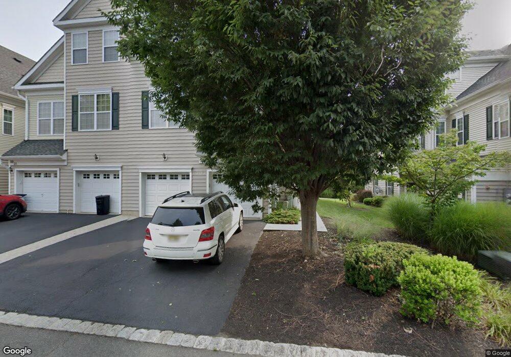 29 Swing Bridge Ln, South Bound Brook, NJ 08880 - photo 1