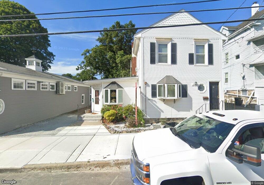 125 Bridge St unit 2, Beverly, MA 01915 - photo 1