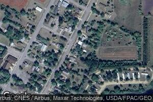 210 N Farwell St, Verndale, MN 56481