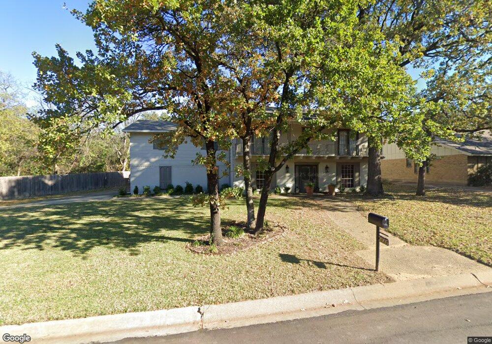 2005 Woodbrook St, Denton, TX 76205 - photo 1