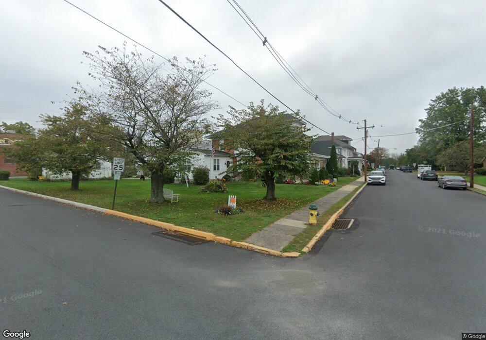 211 N Franklin St, Boyertown, PA 19512 - photo 1