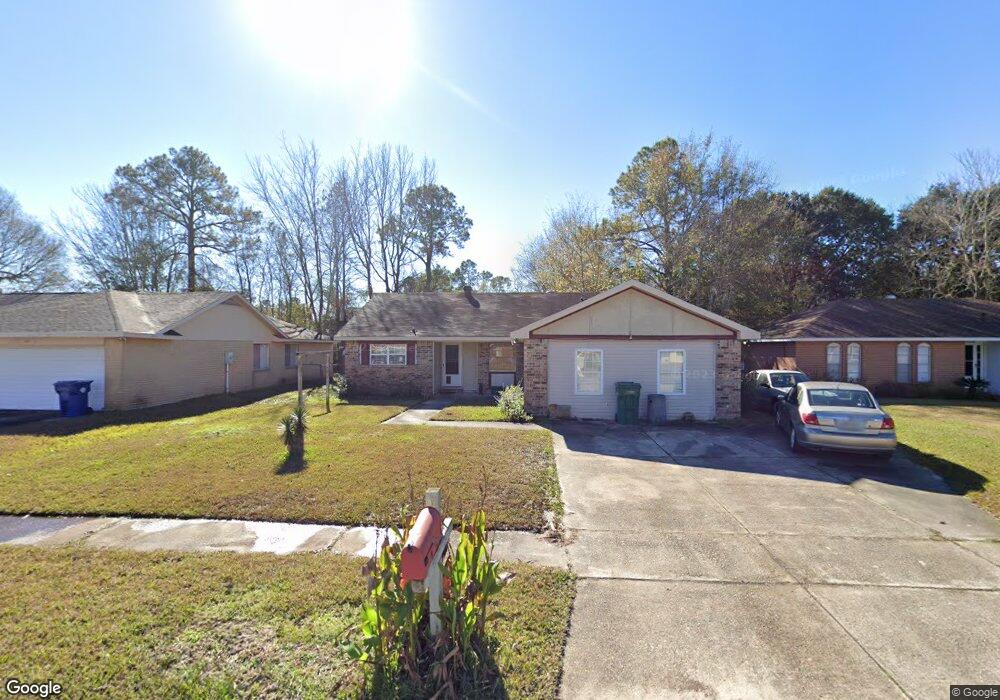 209 Chess Dr, Slidell, LA 70458 - photo 1