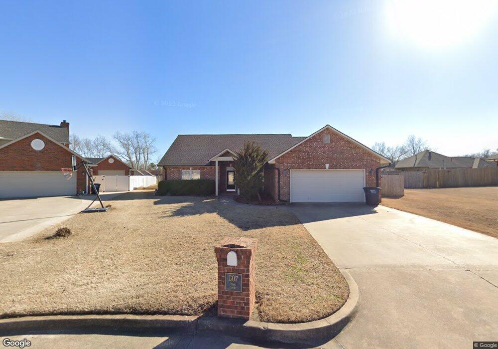 607 Pool Ct, Shawnee, OK 74801 - photo 1