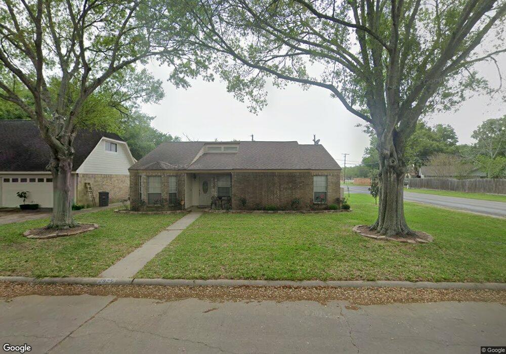 2925 La Mesa St, Bay City, TX 77414 - photo 1