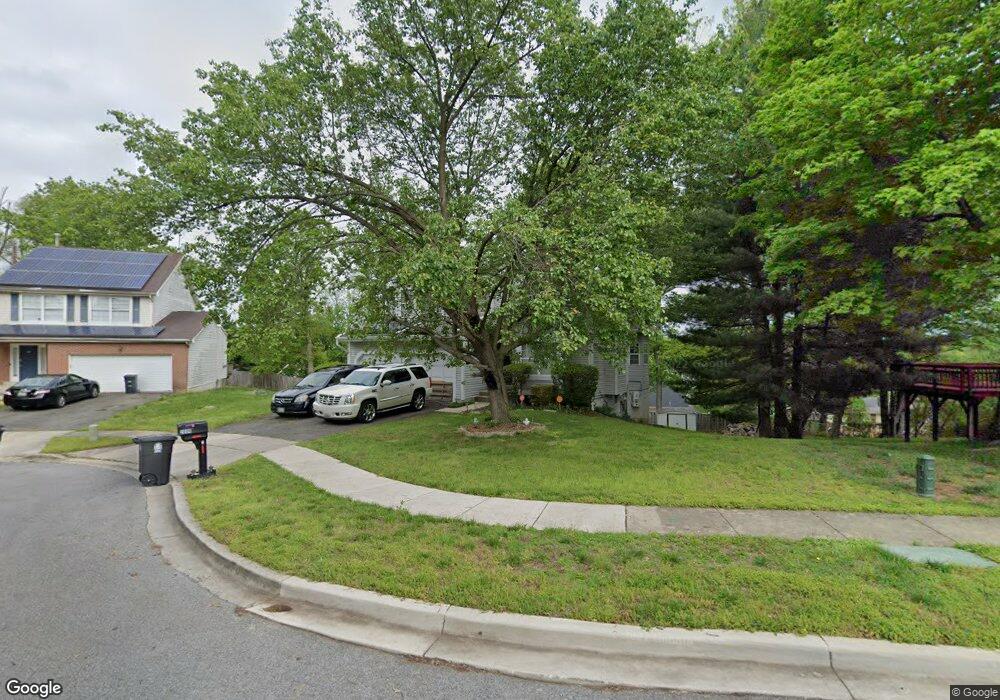 2006 Willowtree Ln, Temple Hills, MD 20748 - photo 1