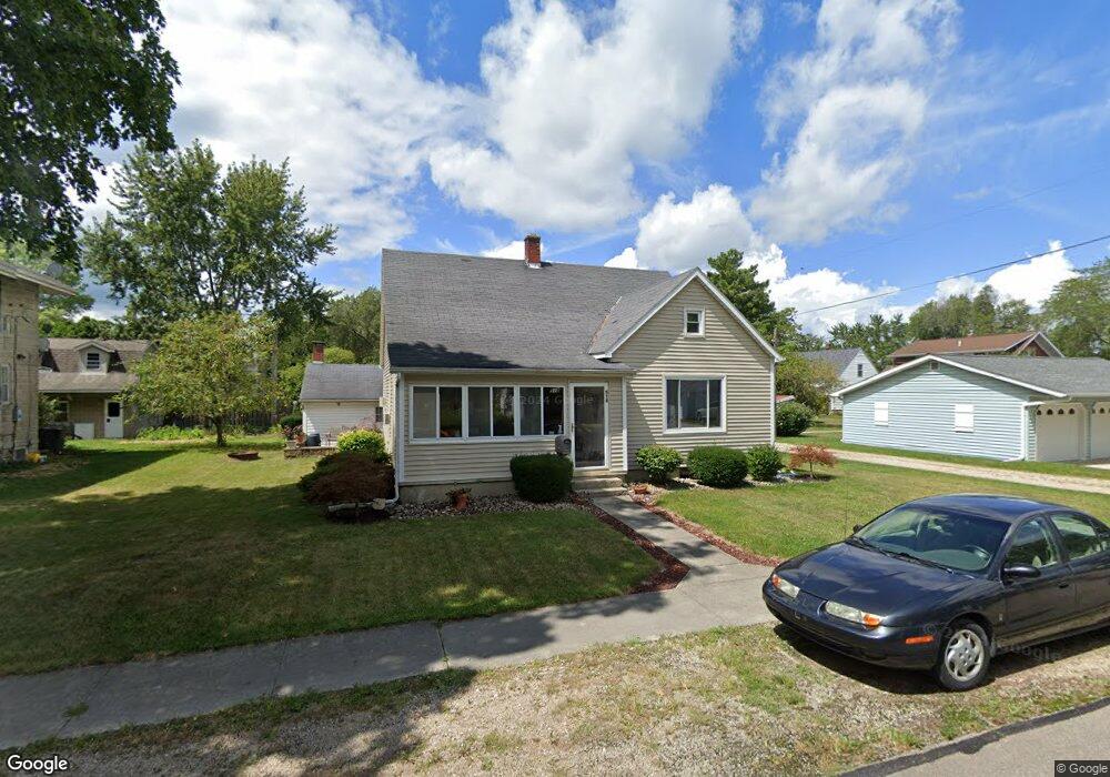 518 Columbia St, Berne, IN 46711 - photo 1