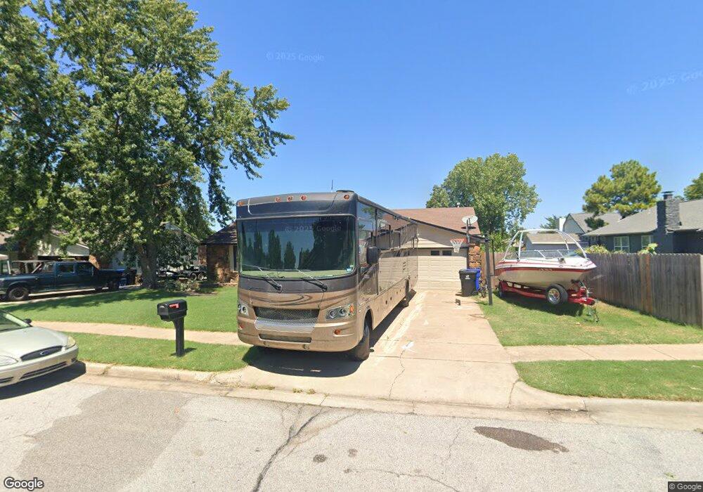 1704 W Phoenix Place, Broken Arrow, OK 74011 - photo 1