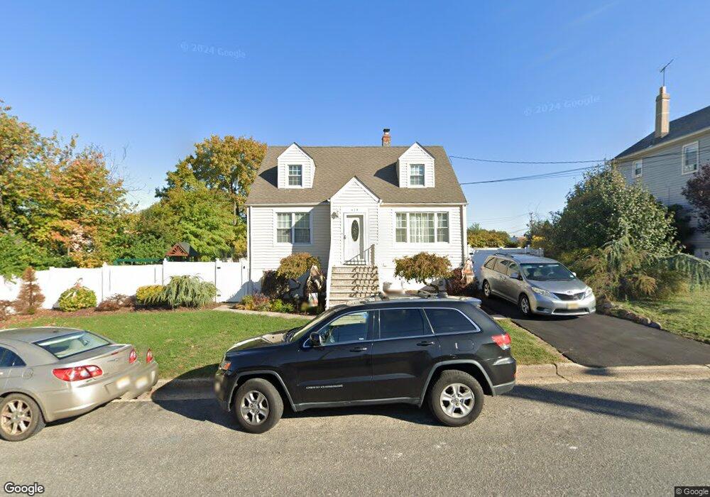 614 Chamberlain Ave, Perth Amboy, NJ 08861 - photo 1