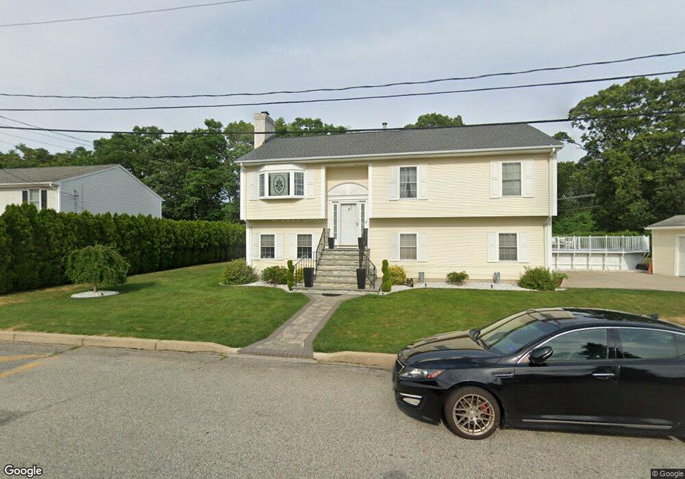 3 Curran Rd, Cumberland, RI 02864 - photo 1