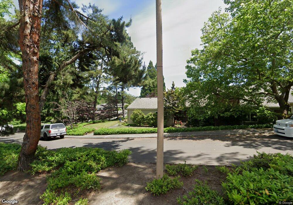 1597 Bonniebrae Dr, Lake Oswego, OR 97034 - photo 1