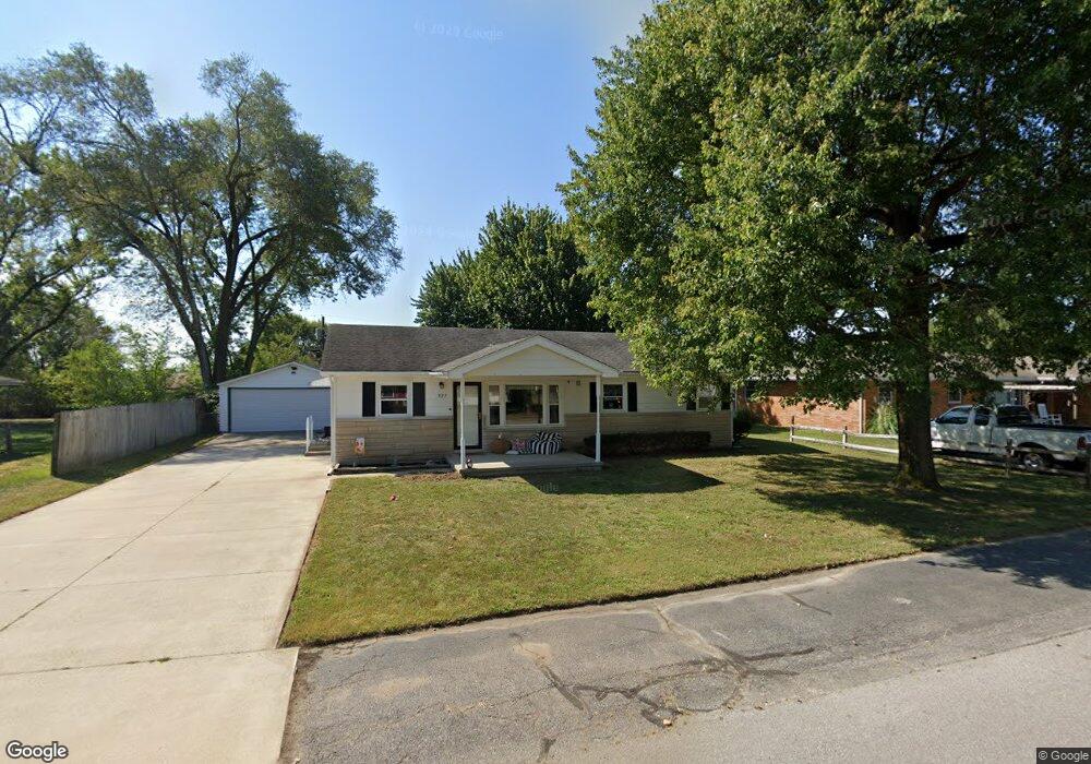 527 Collier St, Columbus, IN 47201 - photo 1