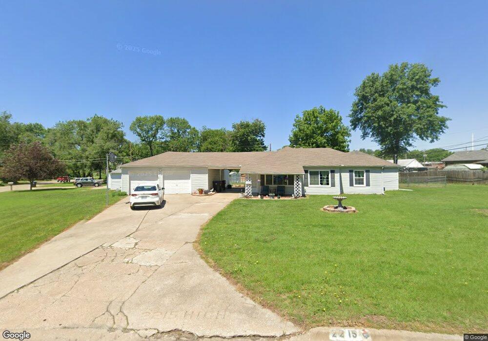 2215 SW High Ave, Topeka, KS 66611 - photo 1