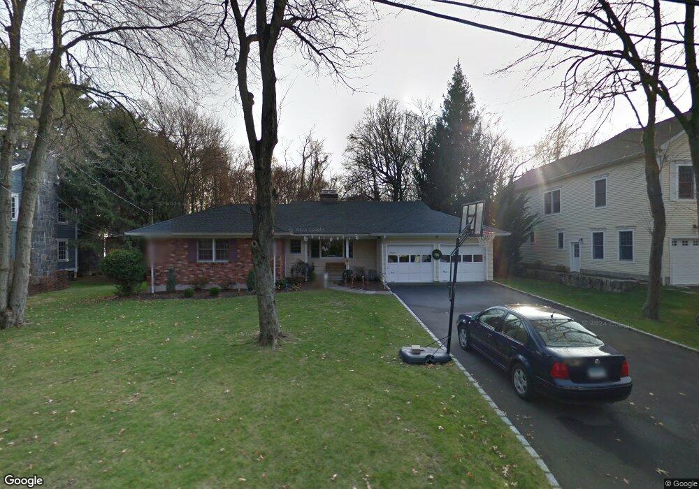 19 Deepwoods Ln, Old Greenwich, CT 06870 - photo 1