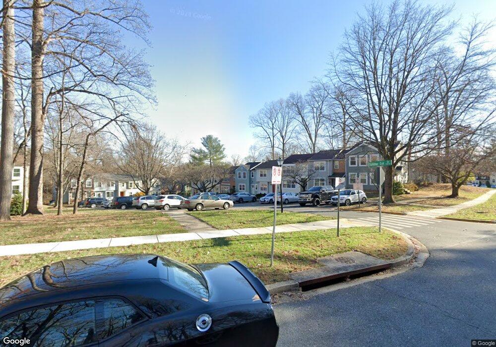 11811 Summer Oak Dr, Germantown, MD 20874 - photo 1