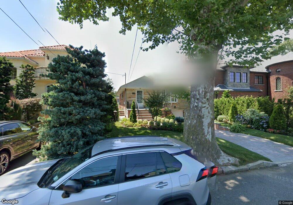 226 148th St, Whitestone, NY 11357 - photo 1