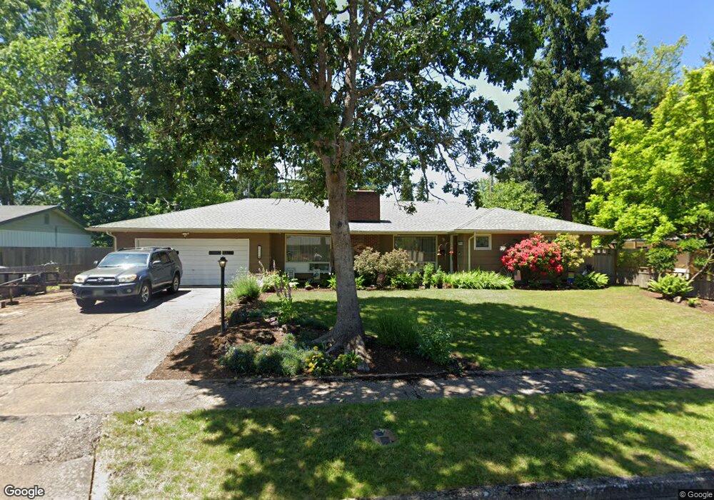 1050 Corydon St, Eugene, OR 97401 - photo 1