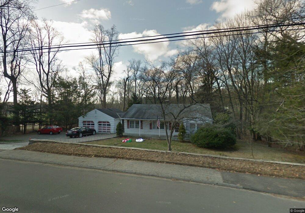 11 Fox Run Rd, Norwalk, CT 06850 - photo 1