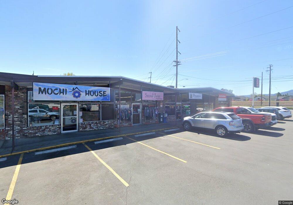 507 S Front St unit B, Central Point, OR 97502 - photo 1