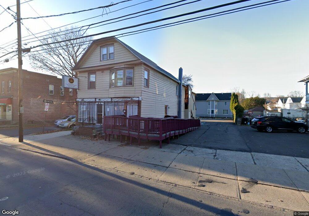 563 Carey Ave, Wilkes-Barre, PA 18702 - photo 1