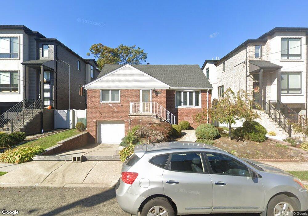 723 W End Ave, Cliffside Park, NJ 07010 - photo 1