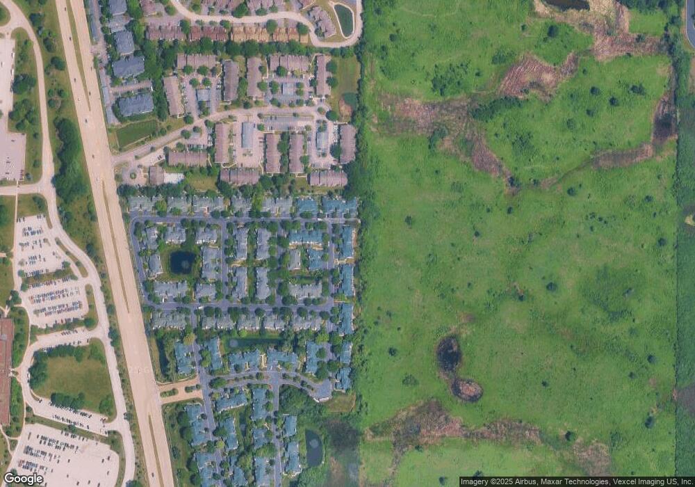 137 Welwyn St unit 18D, Lake Bluff, IL 60044 - photo 1