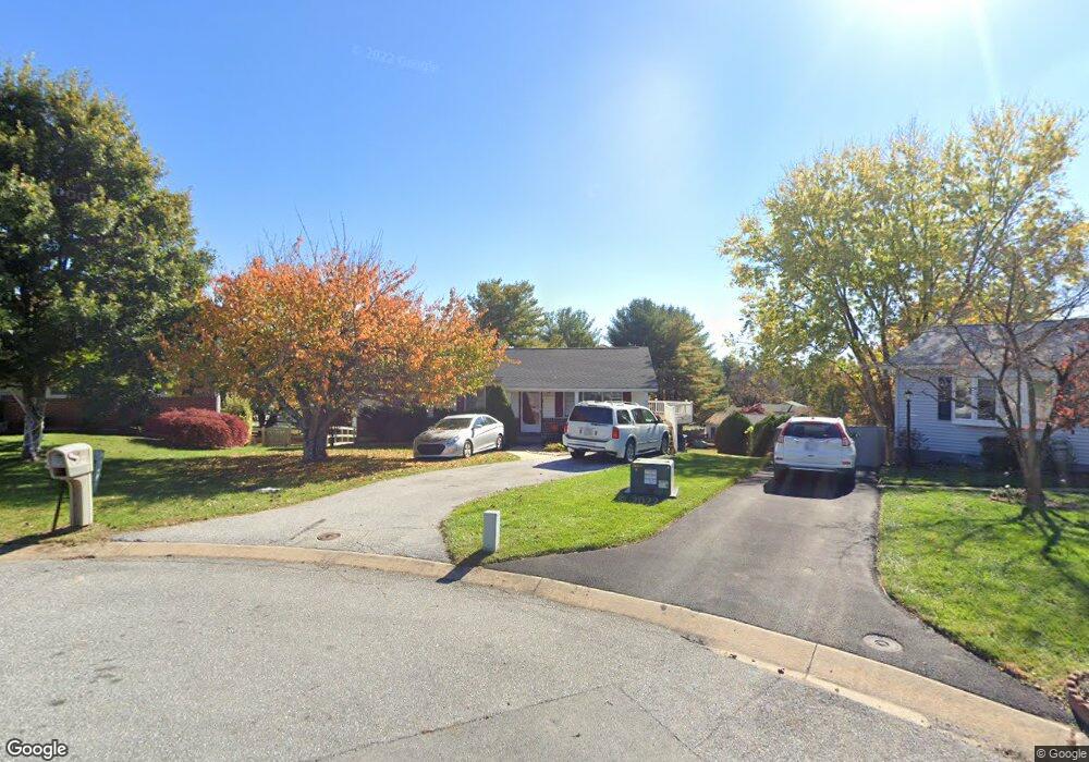 7083 Bridle Ct, Sykesville, MD 21784 - photo 1