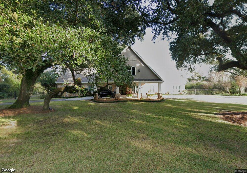 307 E Delwood Dr, Mobile, AL 36606 - photo 1
