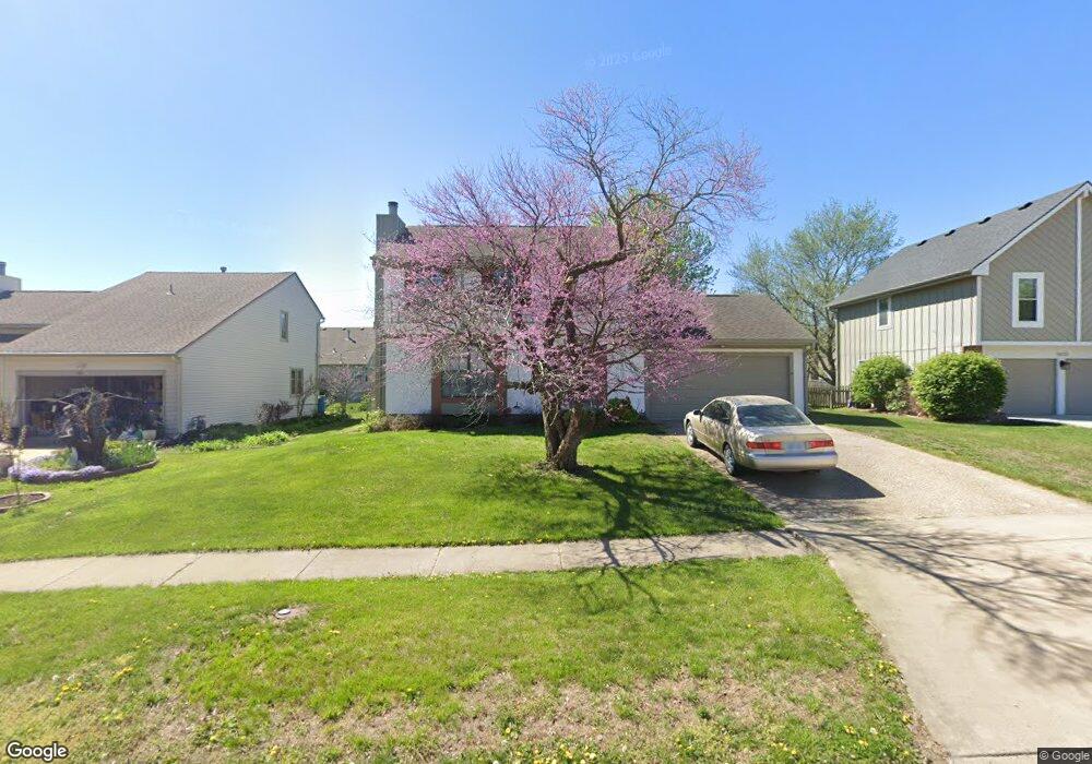 5627 SW 34th St, Topeka, KS 66614 - photo 1