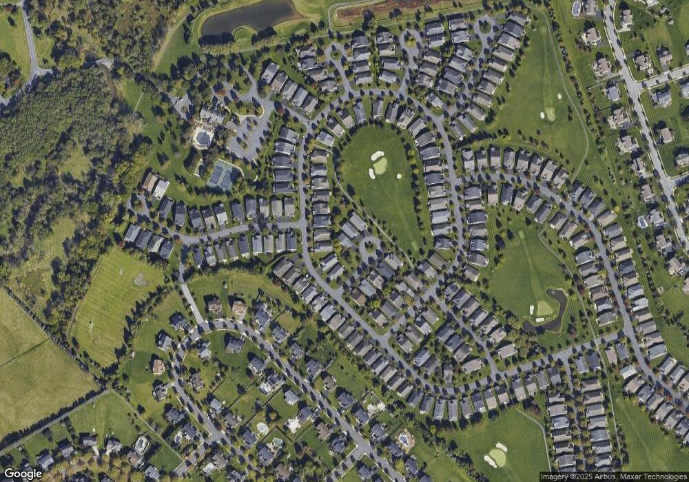 6975 Crown Ct, Macungie, PA 18062 - photo 1