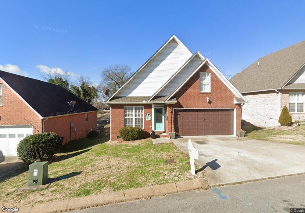 705 Maple Ct, Columbia, TN 38401 - photo 1