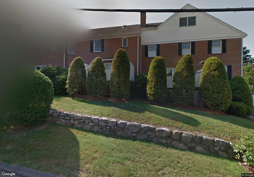 5 Maple St, New Canaan, CT 06840 - photo 1