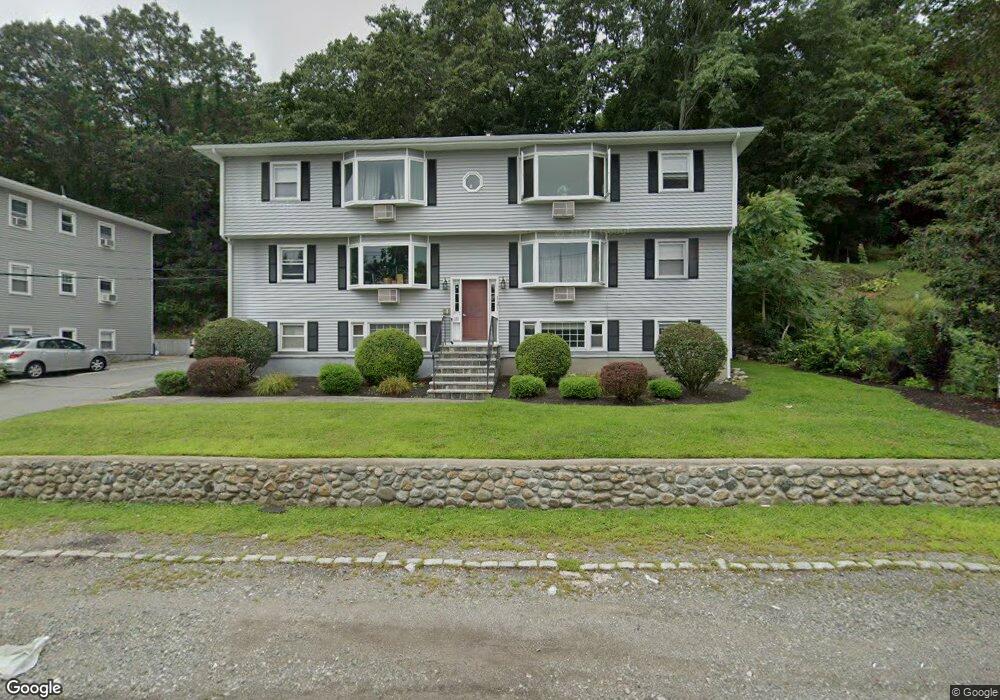 121 Cambridge Rd unit 2, Woburn, MA 01801 - photo 1