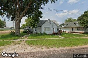 304 E 1st St, Marion, SD 57043