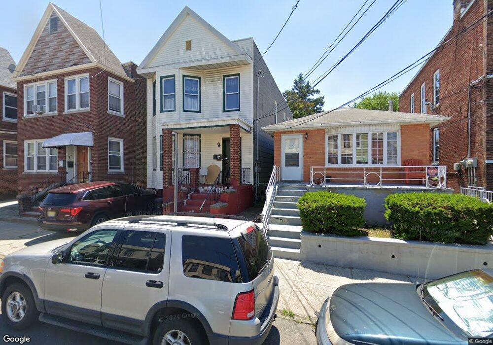 277 Linden Ave, Jersey City, NJ 07305 - photo 1