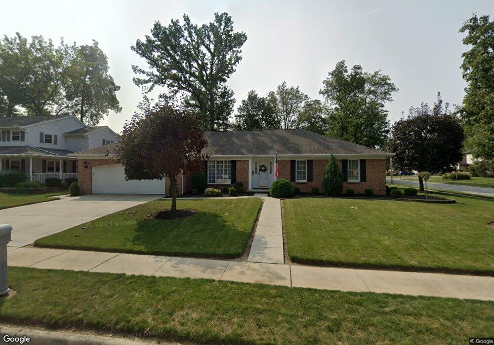2849 Shadowood Dr, Lima, OH 45805 - photo 1