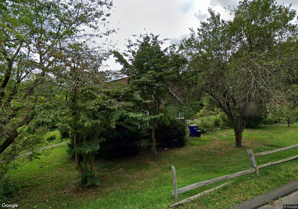 1395 Whittemore Rd, Middlebury, CT 06762 - photo 1