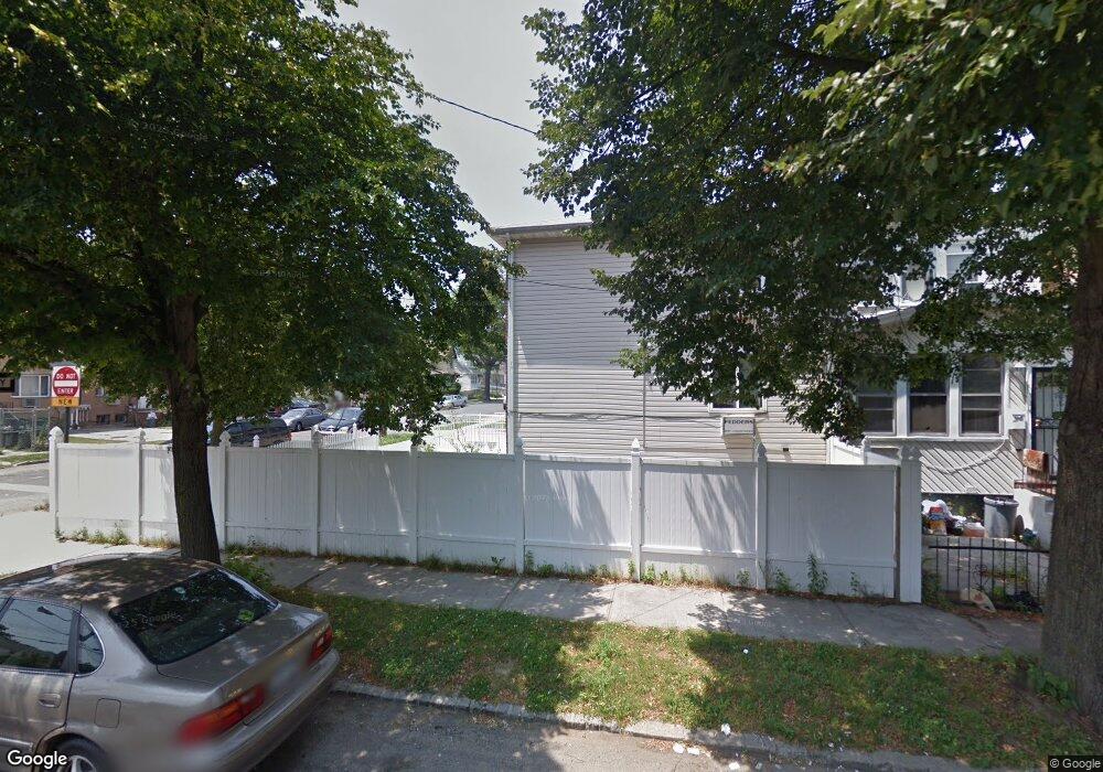 10847 109th Ave, Jamaica, NY 11420 - photo 1