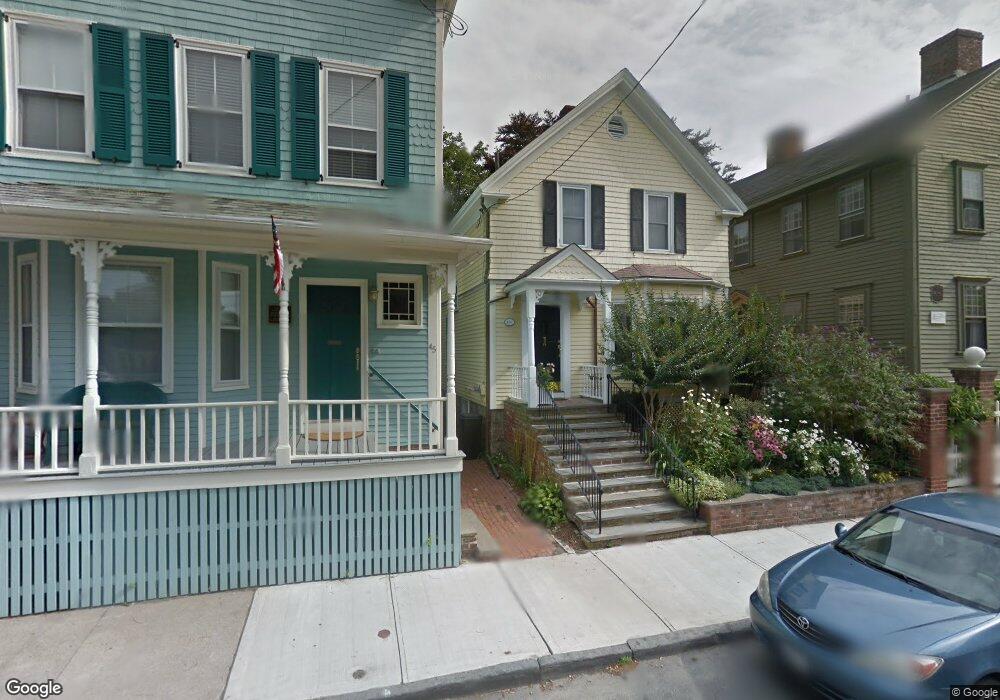 43 1/2 Elm St, Newport, RI 02840 - photo 1