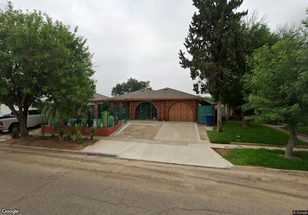 1317 Alta Vista Dr, Laredo, TX 78041 - photo 1