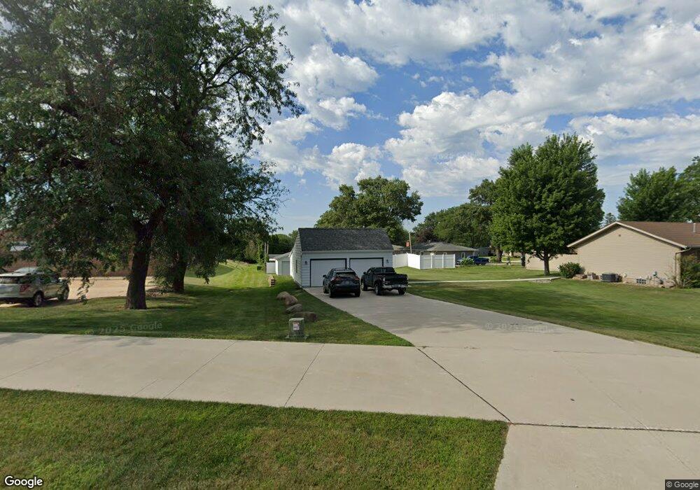 4911 University Ave, Cedar Falls, IA 50613 - photo 1