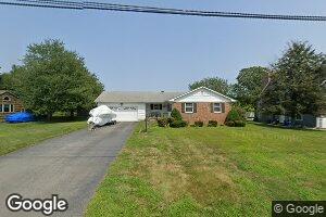 48 Dougs Ln, South Jamesport, NY 11970