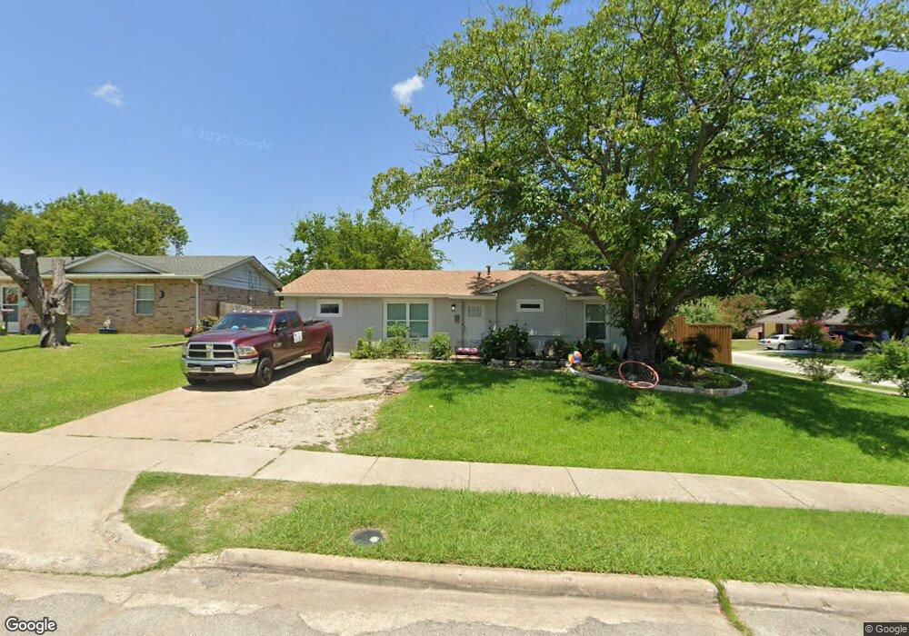 1203 Briarwood Dr, Mesquite, TX 75149 - photo 1