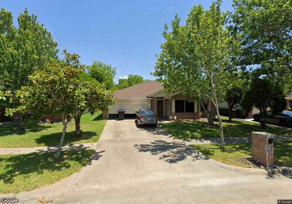 9219 Misty Vale Dr, Houston, TX 77075 - photo 1