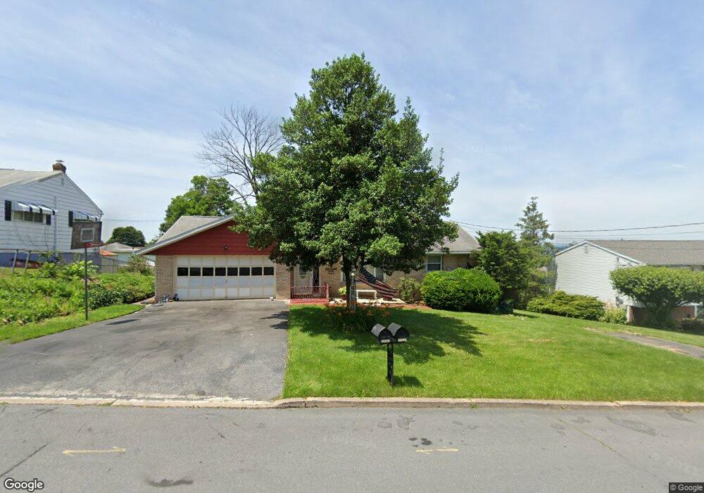 2454 S Albert St unit 2458, Allentown, PA 18103 - photo 1